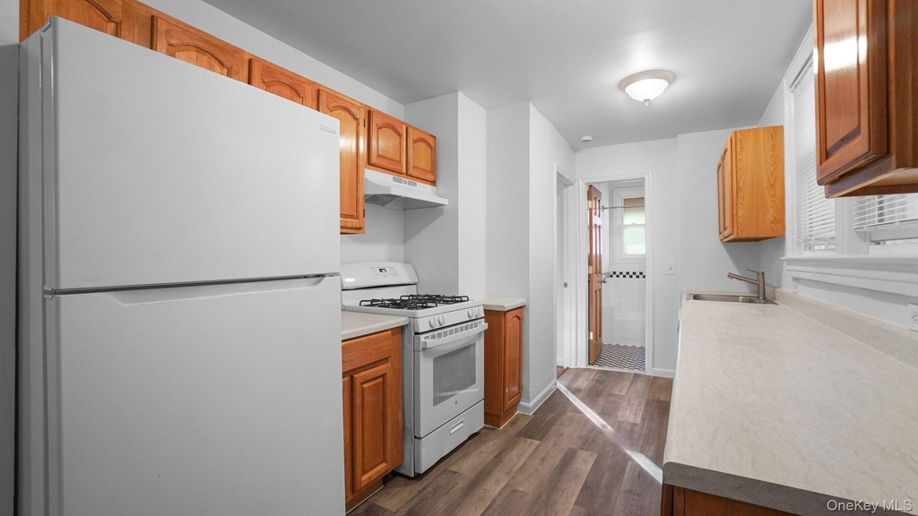 5256 73rd Street - Photo 8
