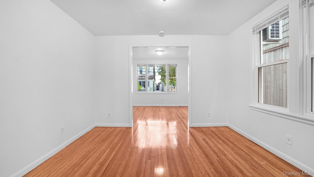 5256 73rd Street - Photo 5