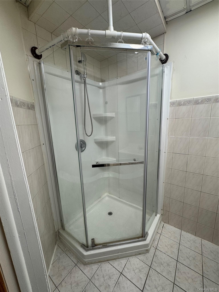 10611 Liberty Avenue - Photo 4