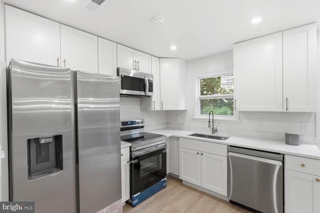 15387 Gatehouse Terrace - Photo 10