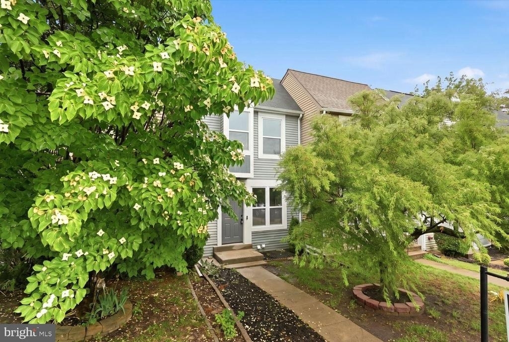 15387 Gatehouse Terrace - Photo 1
