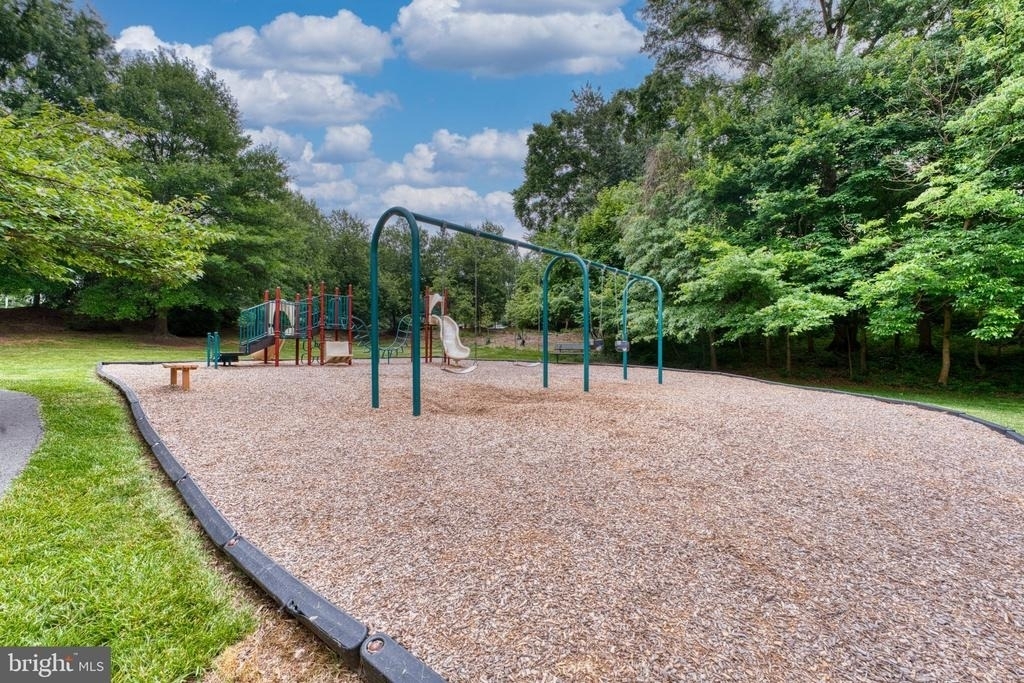 47627 Loweland Terrace - Photo 39