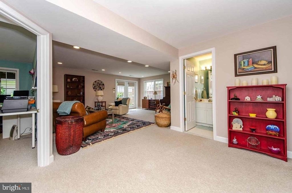 6030 22nd Street N - Photo 12