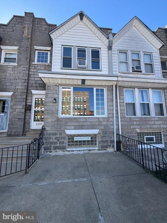 4332 Aldine Street - Photo 0