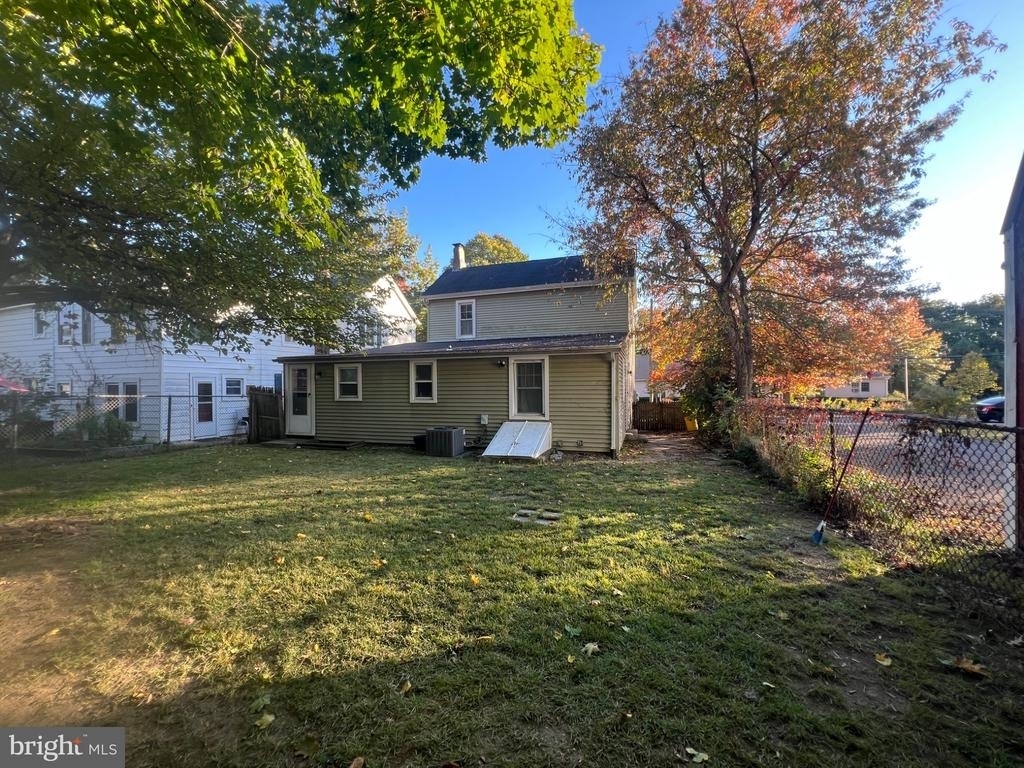 124 Dey Street - Photo 16