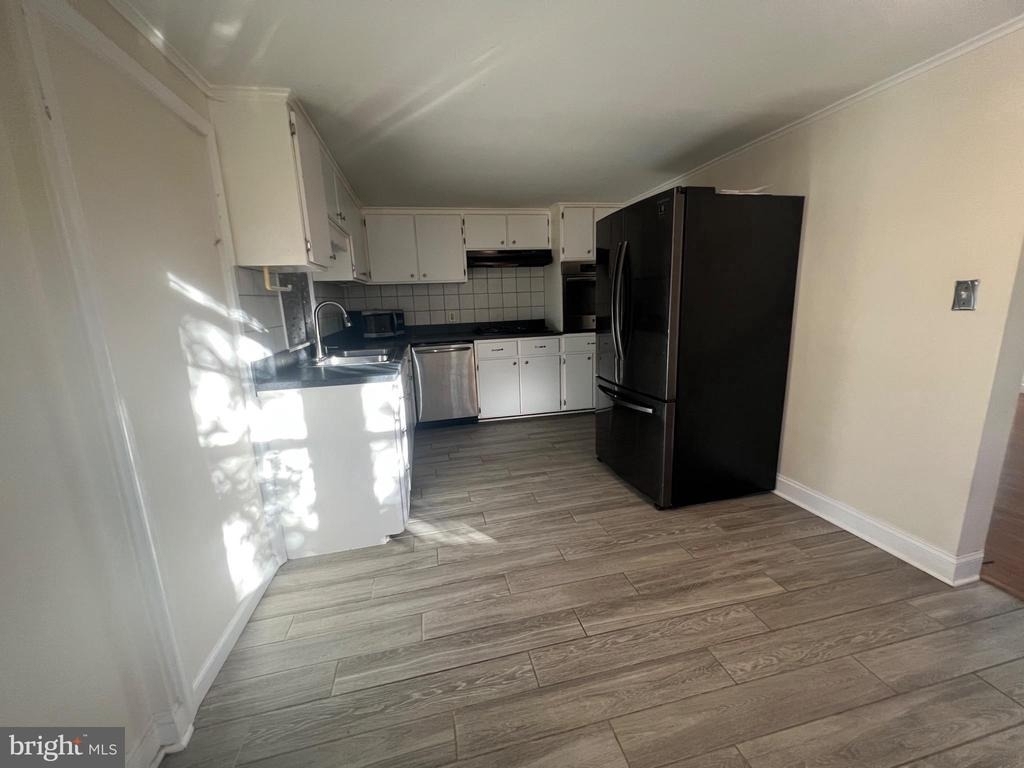 124 Dey Street - Photo 7