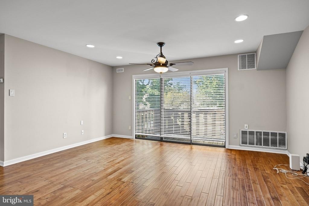 1108 Maresfield Court - Photo 2