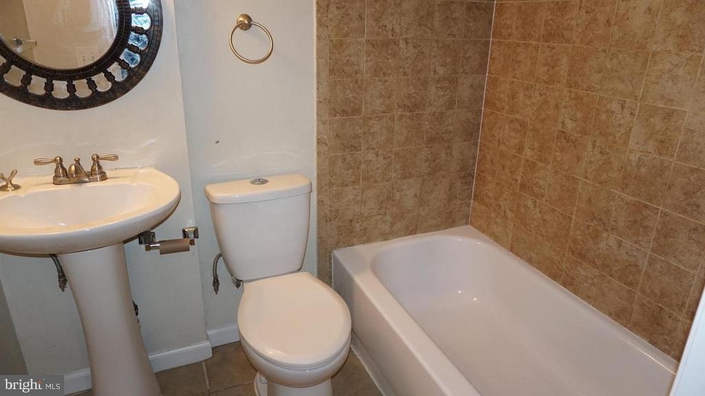 6620 Auburn Avenue - Photo 8