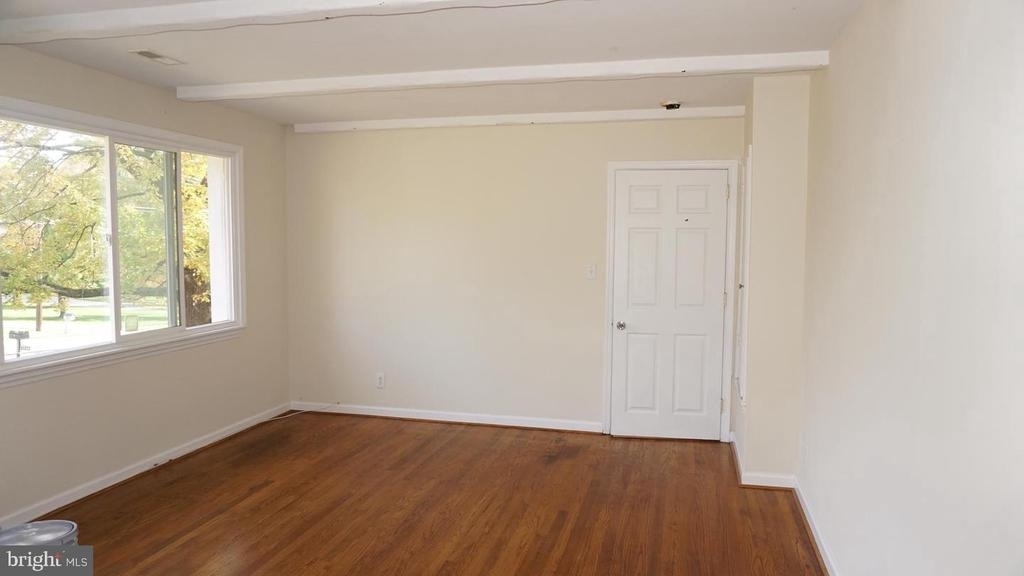 6620 Auburn Avenue - Photo 5