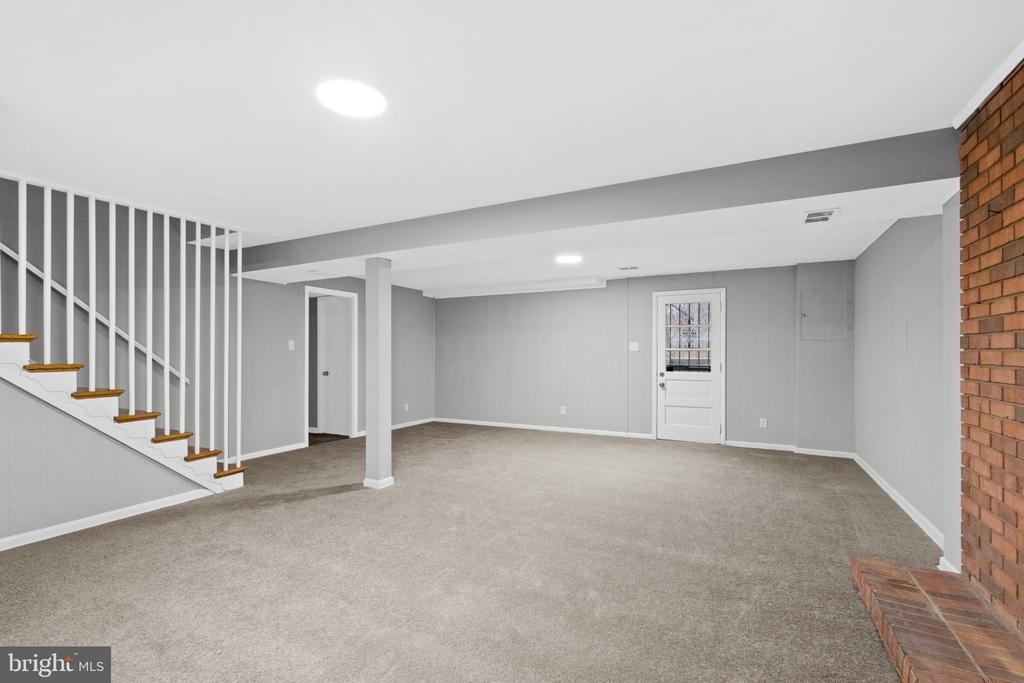 10407 Inez Place - Photo 3