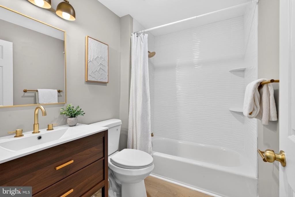 2112 Folkstone Road - Photo 10