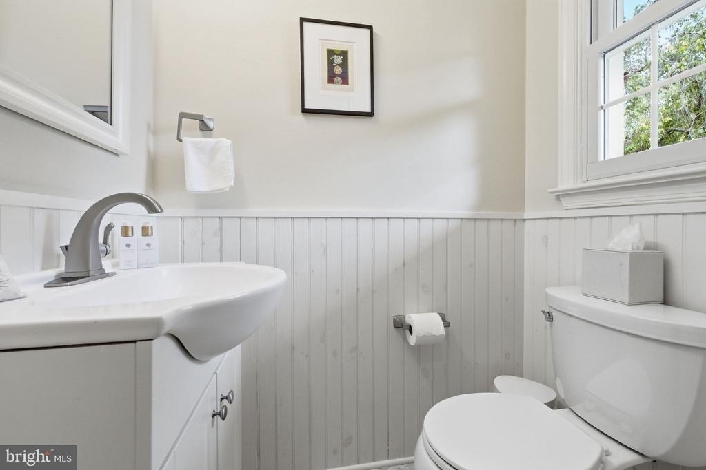 2606 Northampton Street Nw - Photo 10