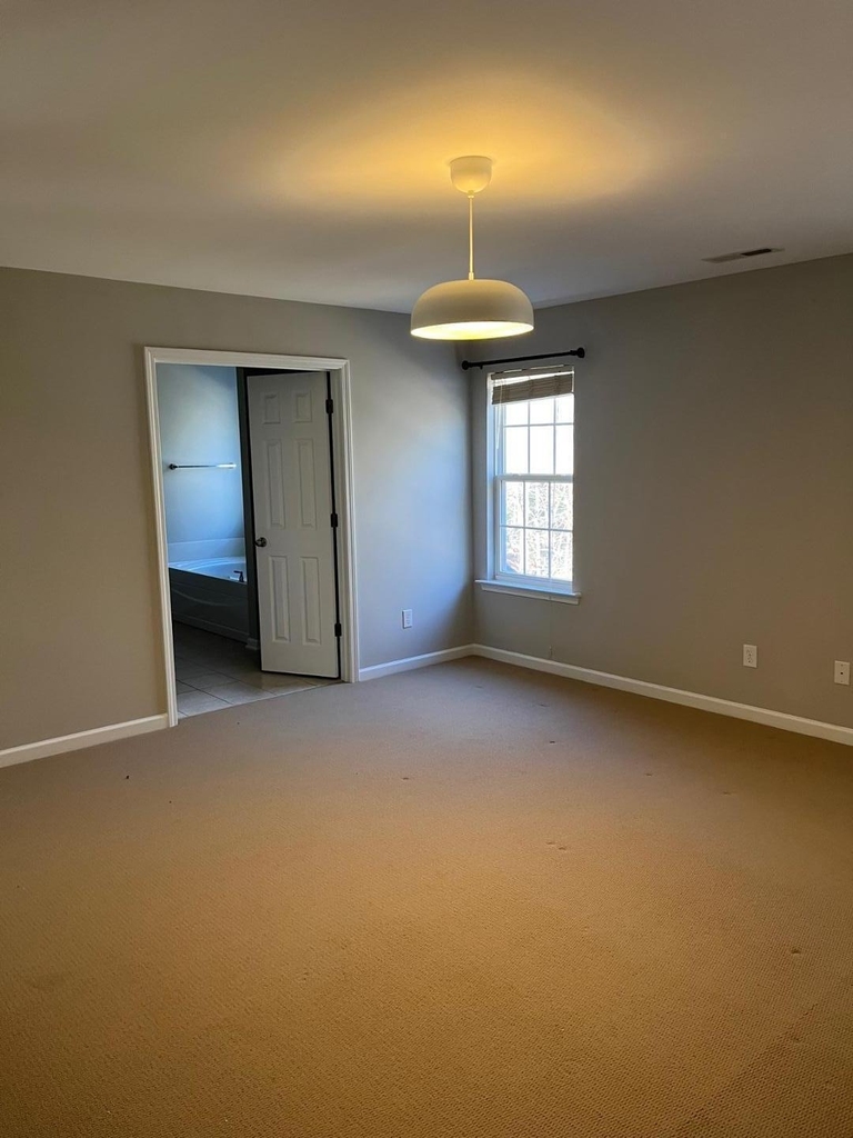 225 Mabley Place - Photo 32