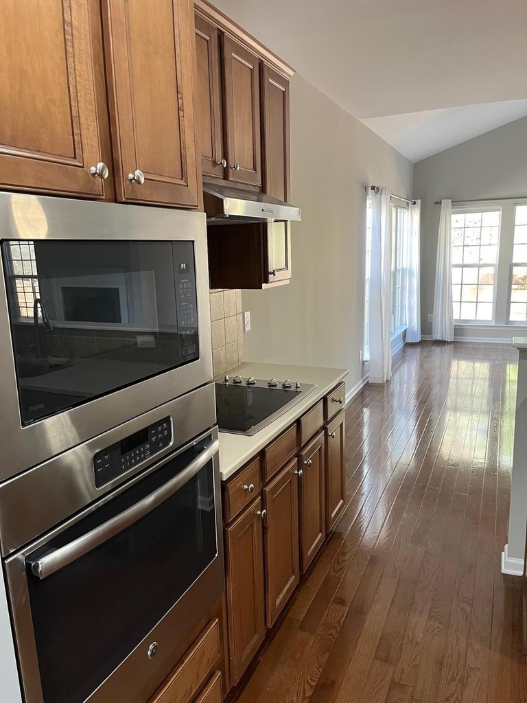 225 Mabley Place - Photo 10