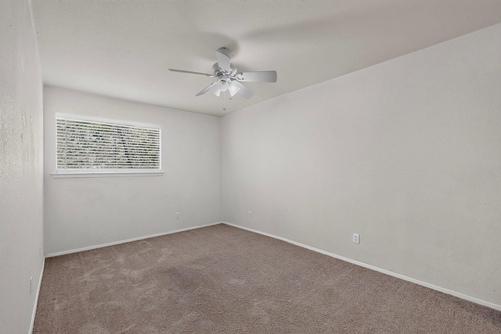 3312 Thomas Kincheon St - Photo 22