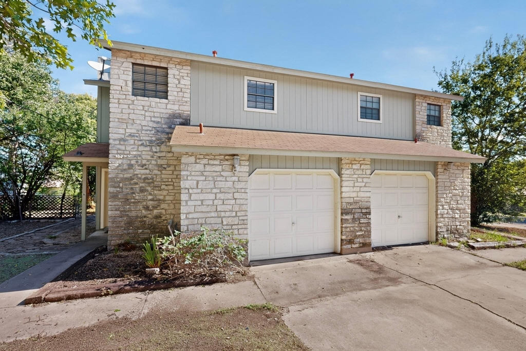 3312 Thomas Kincheon St - Photo 1