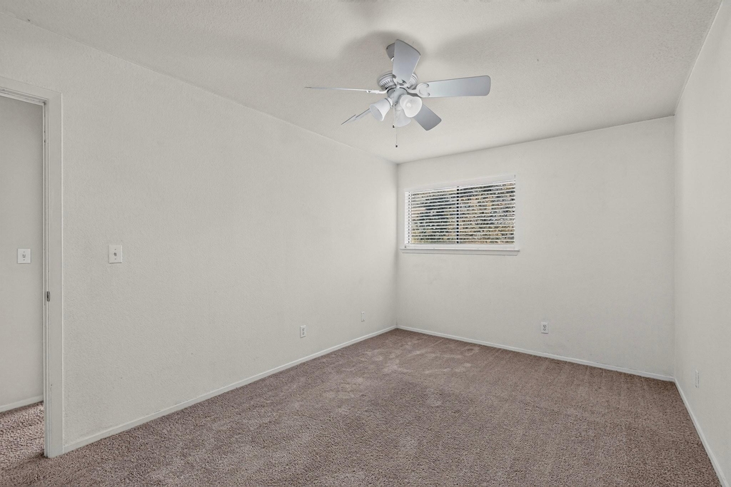 3312 Thomas Kincheon St - Photo 23