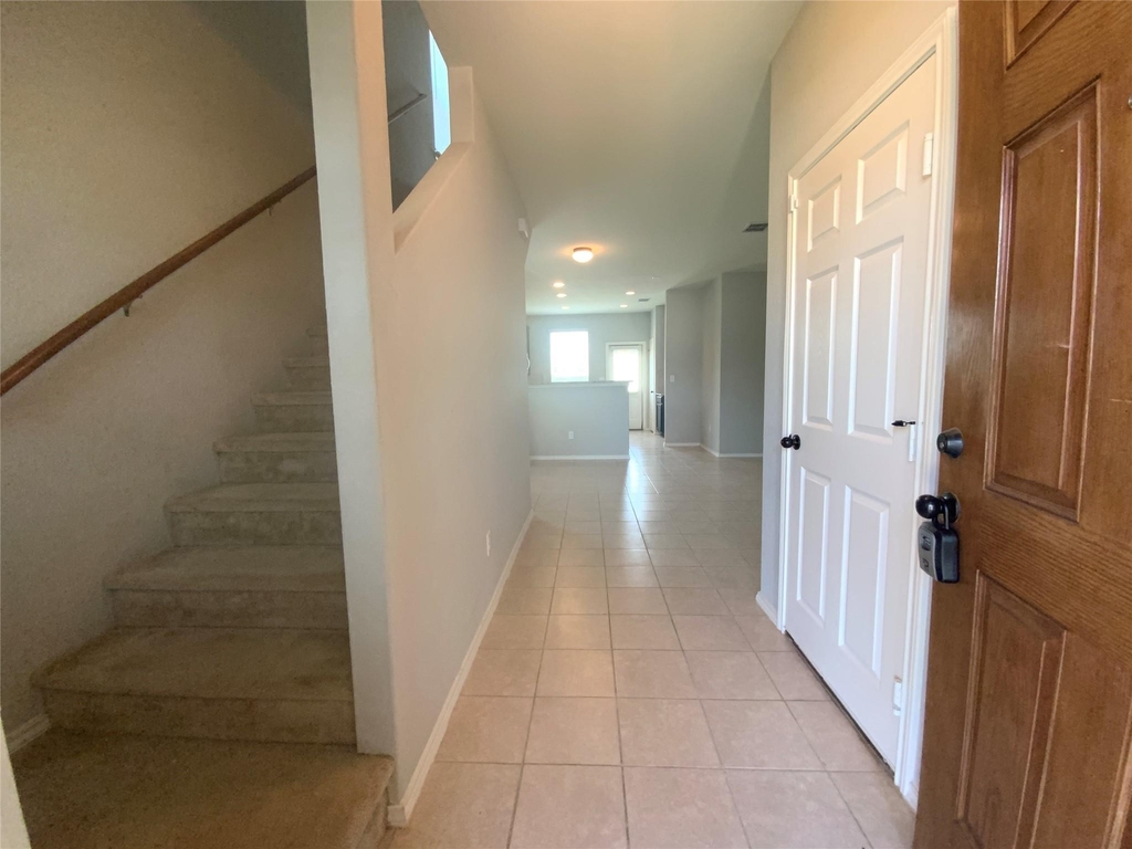 231 Elderberry - Photo 3