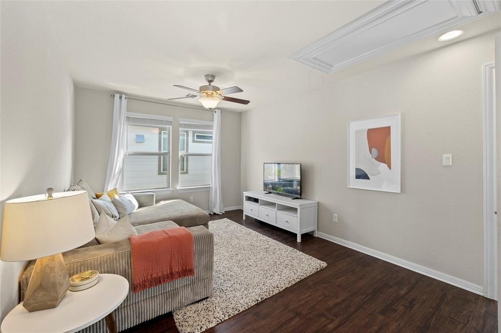 16004 Cessida St - Photo 28