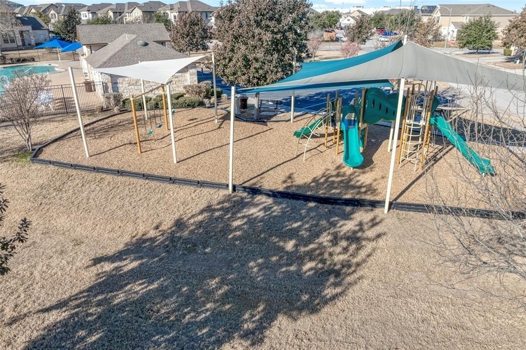 16004 Cessida St - Photo 33