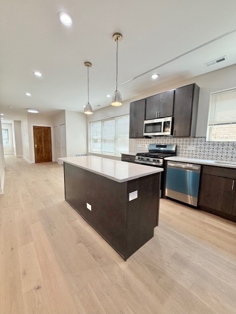5852 N Artesian Avenue - Photo 4