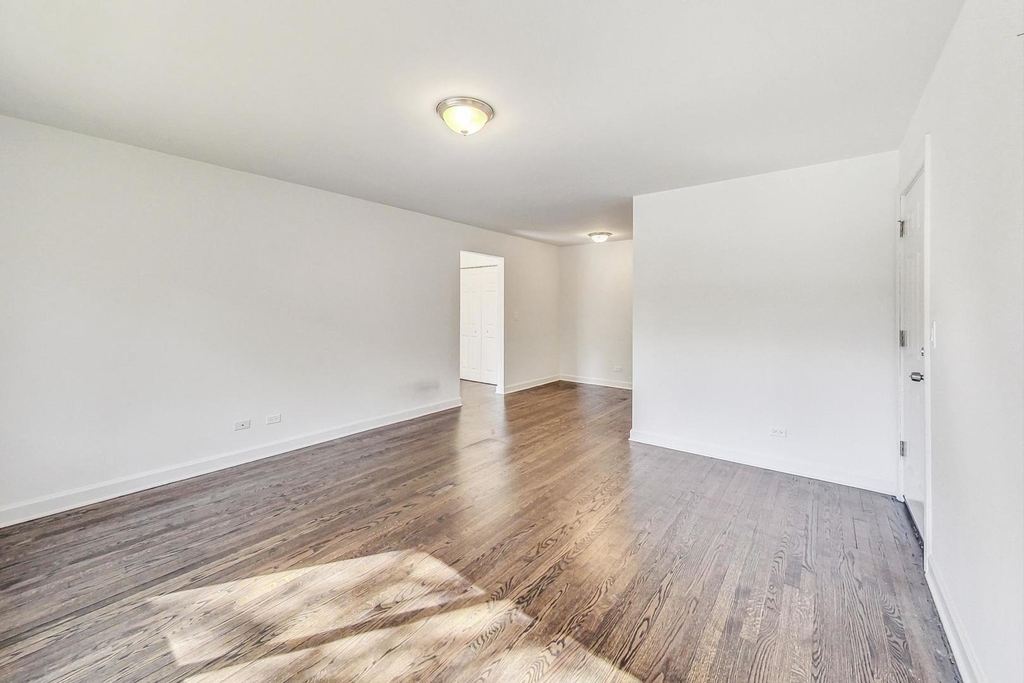 6000 N Winthrop Avenue - Photo 3