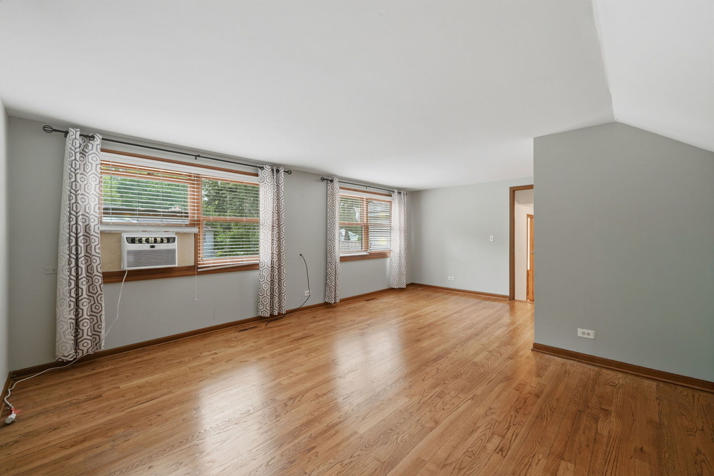 902 N Rohlwing Road - Photo 31