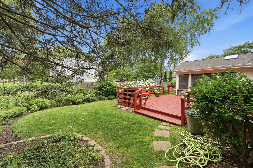 902 N Rohlwing Road - Photo 33