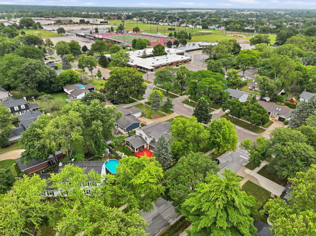 902 N Rohlwing Road - Photo 37