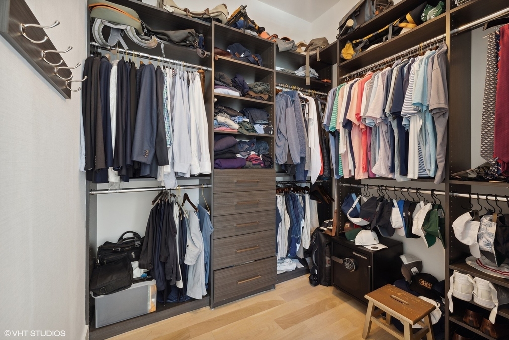 747 N Clark Street - Photo 23