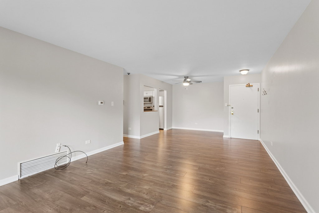 7510 Farmingdale Drive - Photo 6
