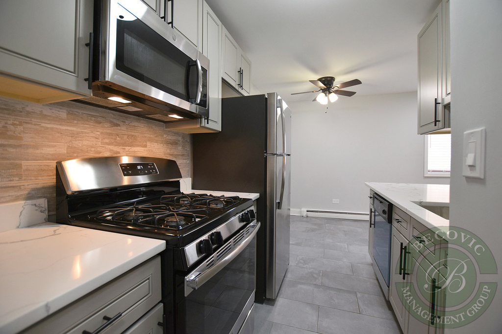 6201 N Kenmore Avenue - Photo 4