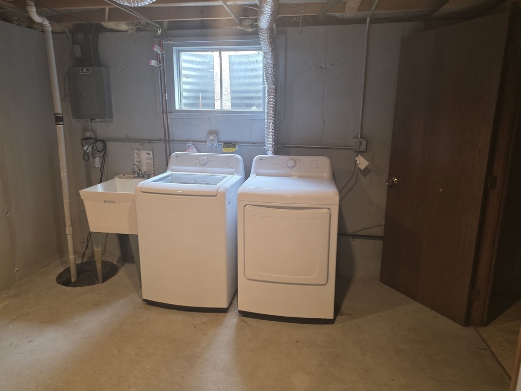 932 Manchester Court - Photo 12