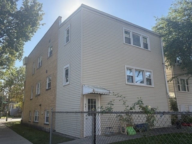 6834 W Diversey Avenue - Photo 12