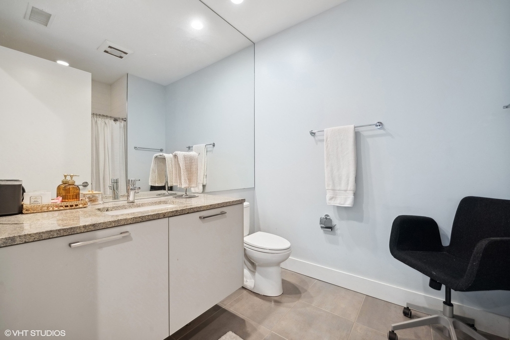 1116 W Adams Street - Photo 18