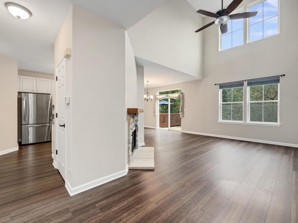 145 Tanglewood Drive - Photo 2