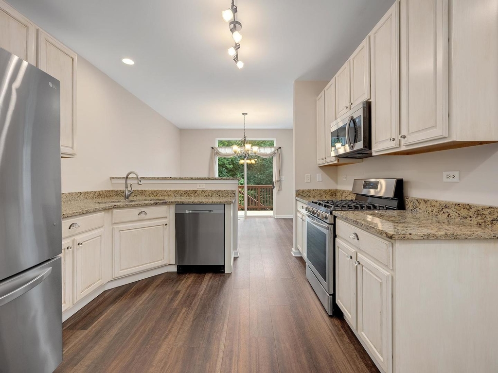 145 Tanglewood Drive - Photo 8