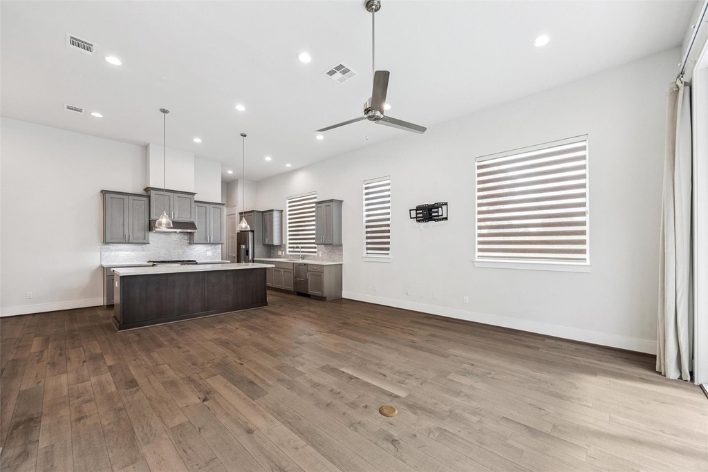 9803 Blissful Prairie Lane - Photo 4