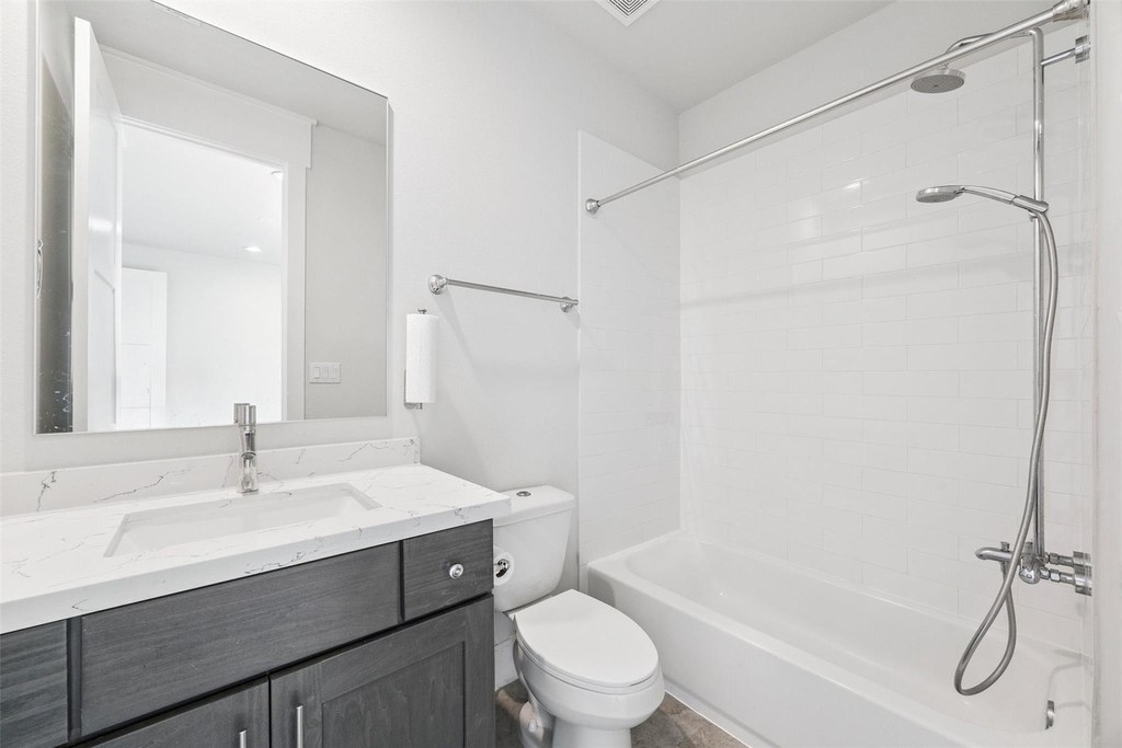 9803 Blissful Prairie Lane - Photo 18