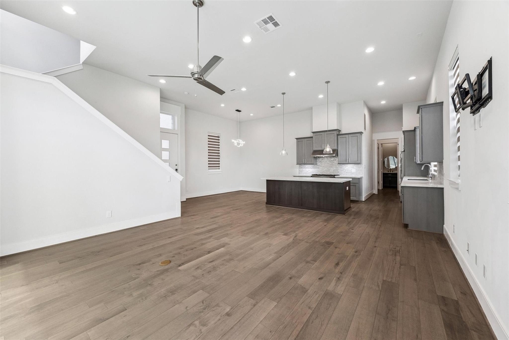 9803 Blissful Prairie Lane - Photo 3