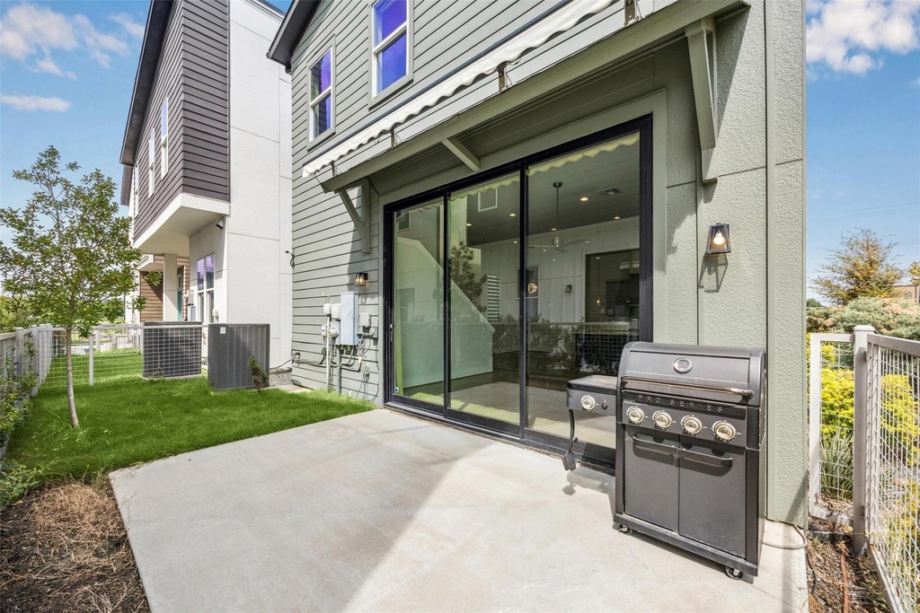 9803 Blissful Prairie Lane - Photo 22