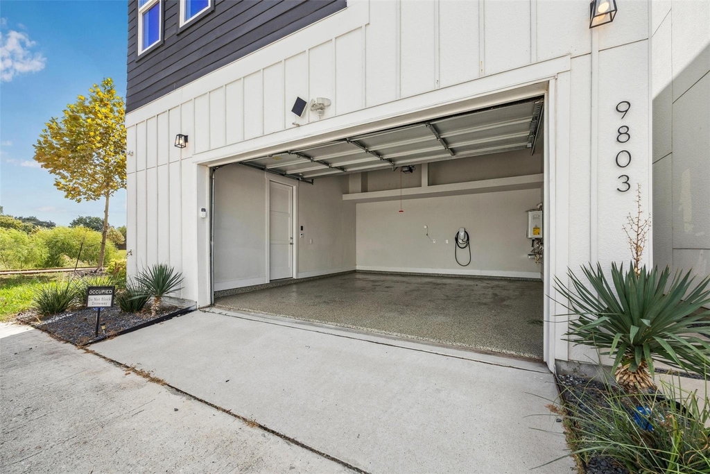 9803 Blissful Prairie Lane - Photo 23