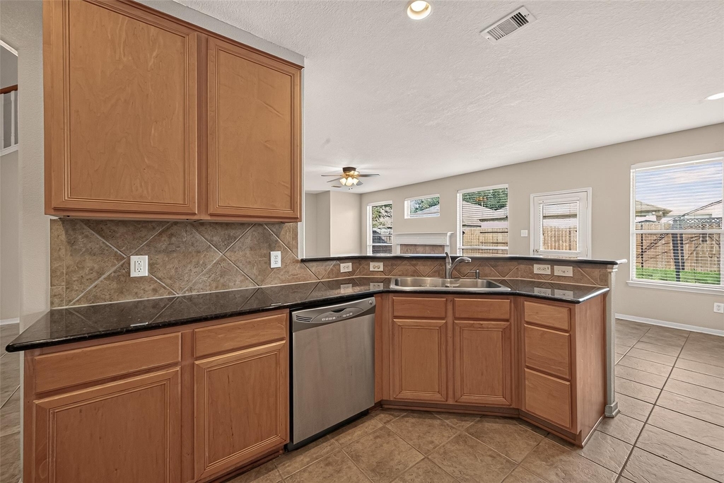 2914 Aspen Park Lane - Photo 18