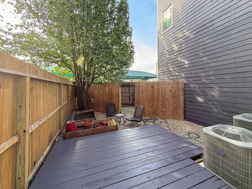1014 Columbus Street - Photo 12