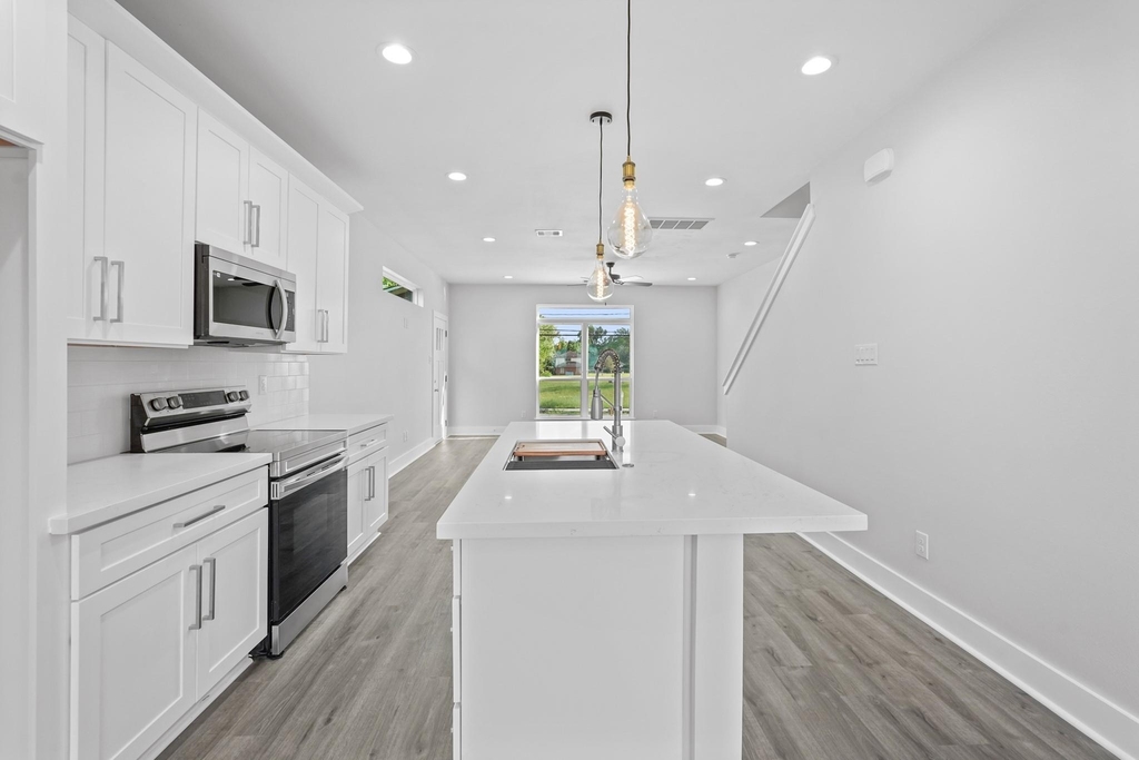 764 Dillard Street - Photo 5