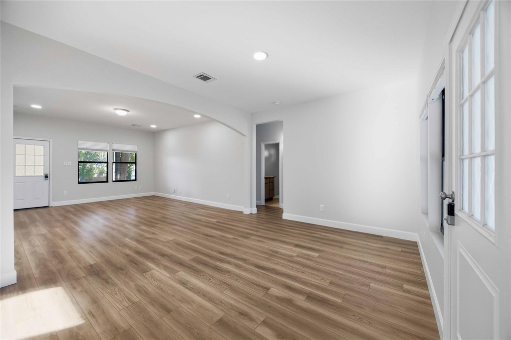 503 4th Street - Photo 8