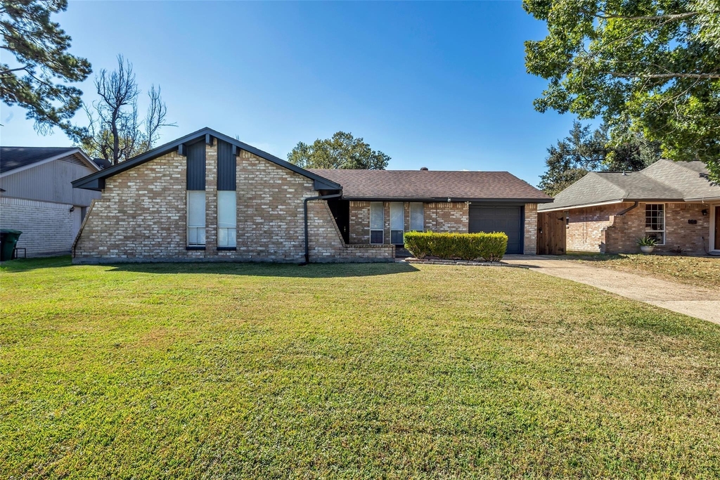 2530 Meandering Trail - Photo 1