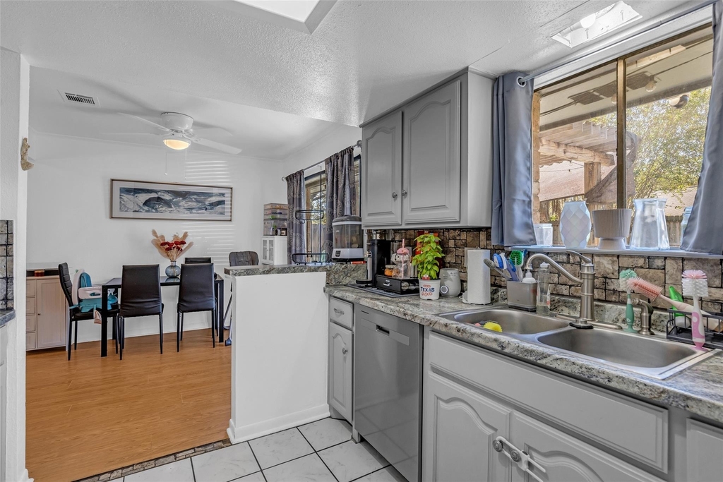 2530 Meandering Trail - Photo 10