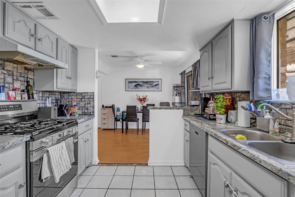 2530 Meandering Trail - Photo 11