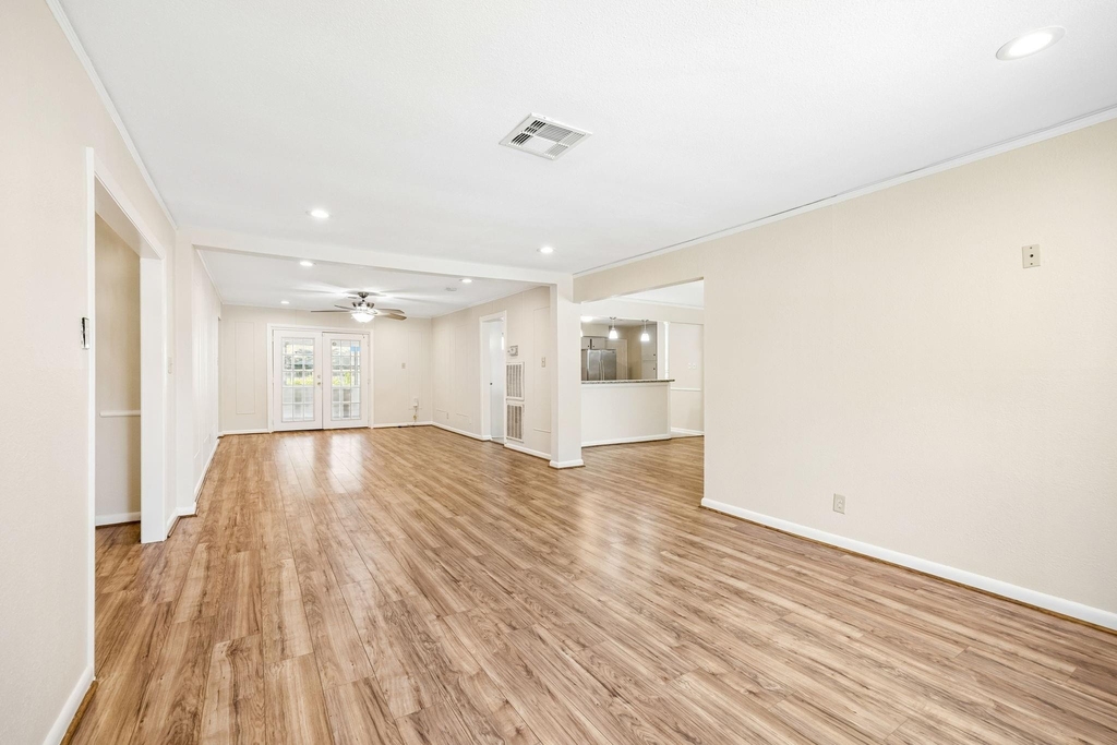 5226 W Bellfort Avenue - Photo 5